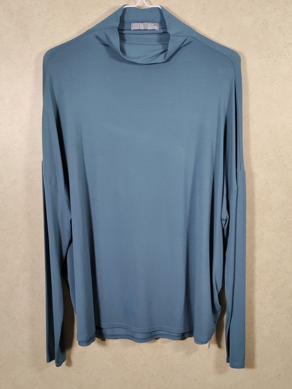 J192 ILTM I Love Tyler Madison Teal Blue Mock Neck L/S Tee XL
